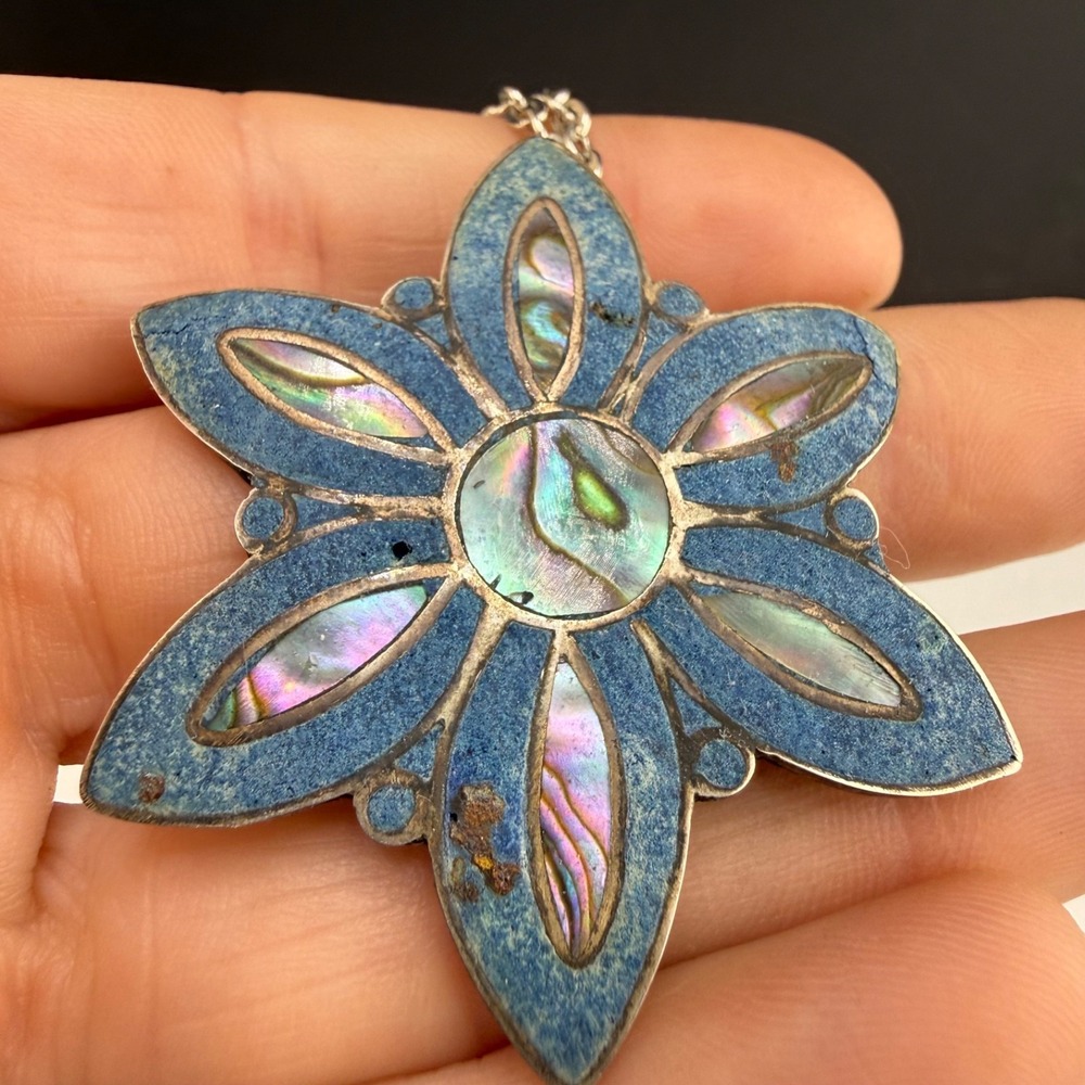 Vintage Taxco Flower Necklace Silver Tone Inlay 19”